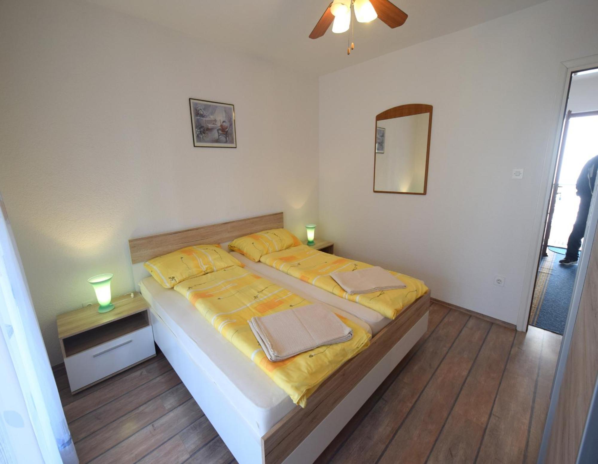 Apartments Martin มาลินสกา ภายนอก รูปภาพ