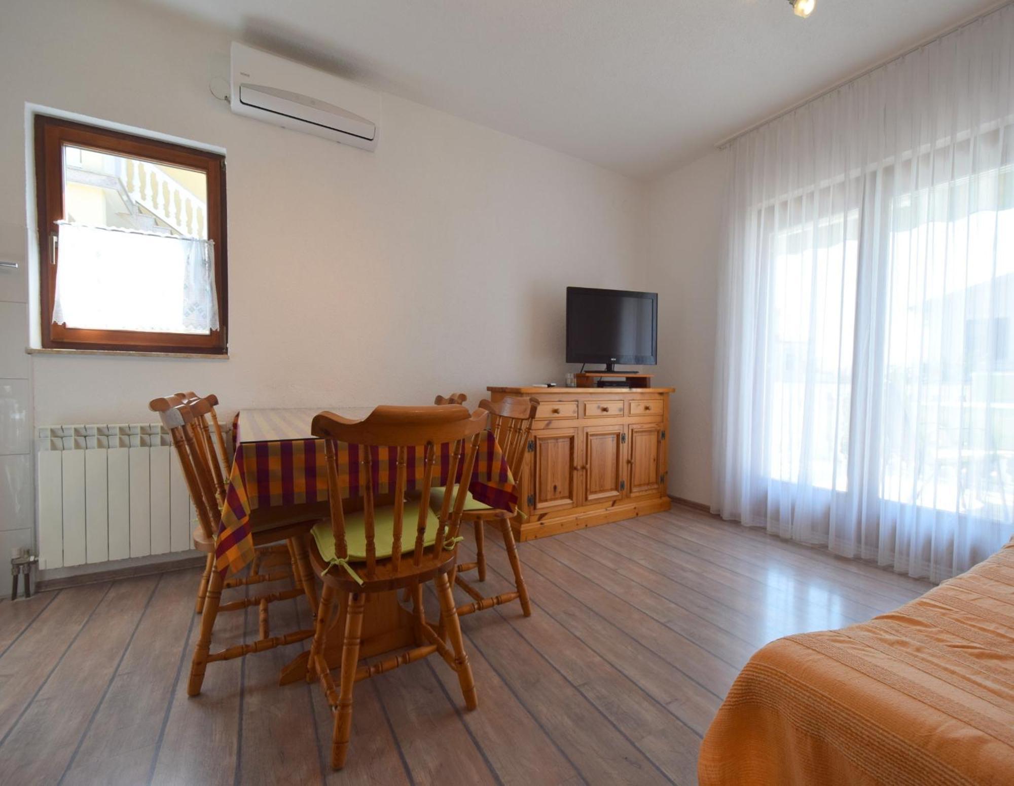 Apartments Martin มาลินสกา ภายนอก รูปภาพ