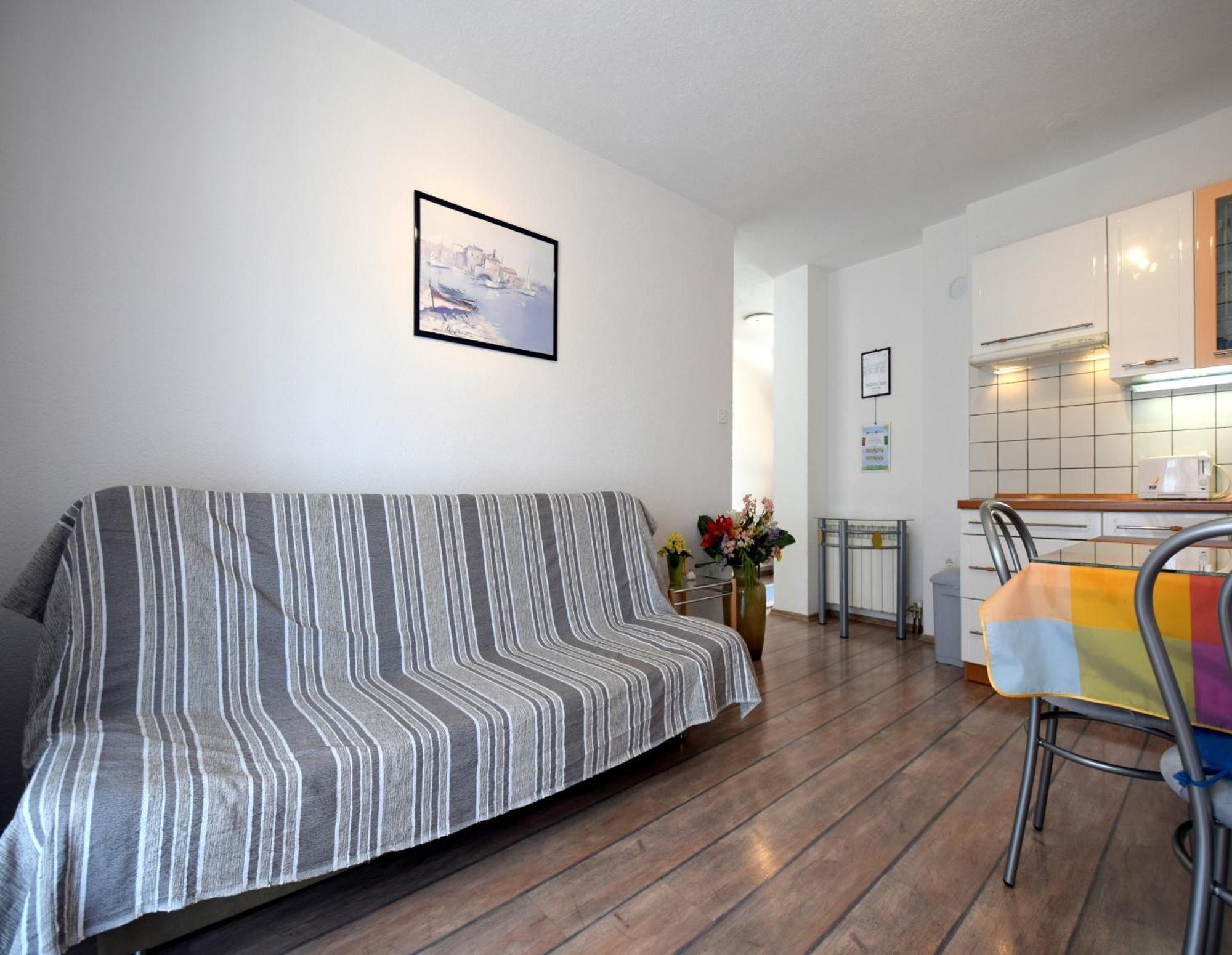 Apartments Martin มาลินสกา ภายนอก รูปภาพ