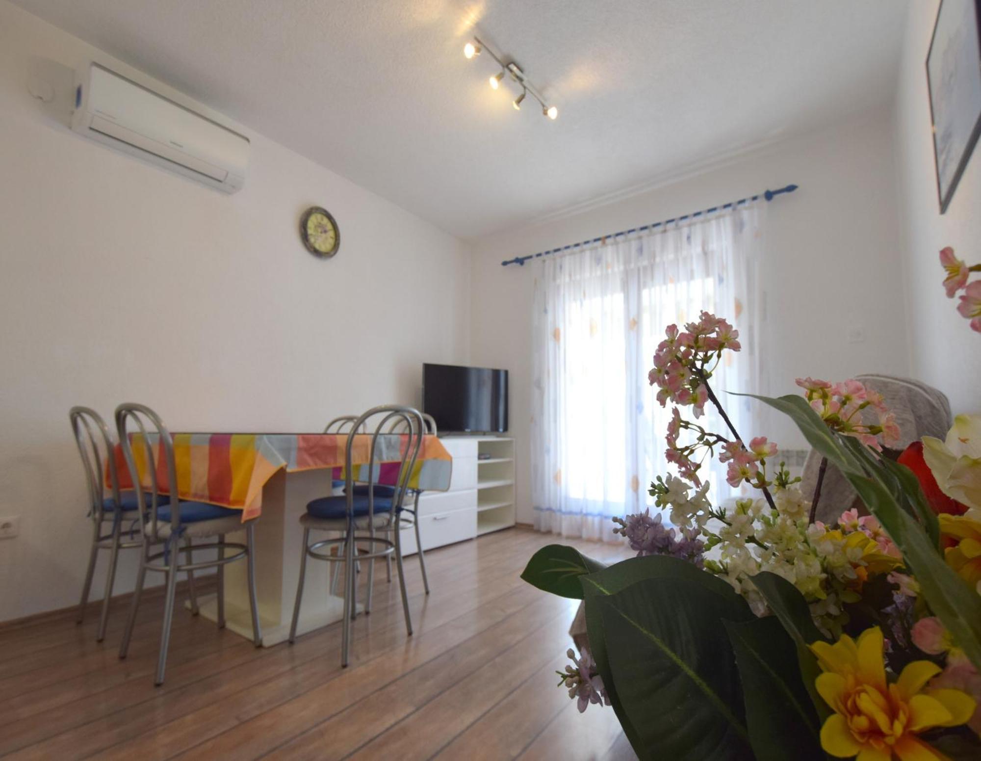 Apartments Martin มาลินสกา ภายนอก รูปภาพ