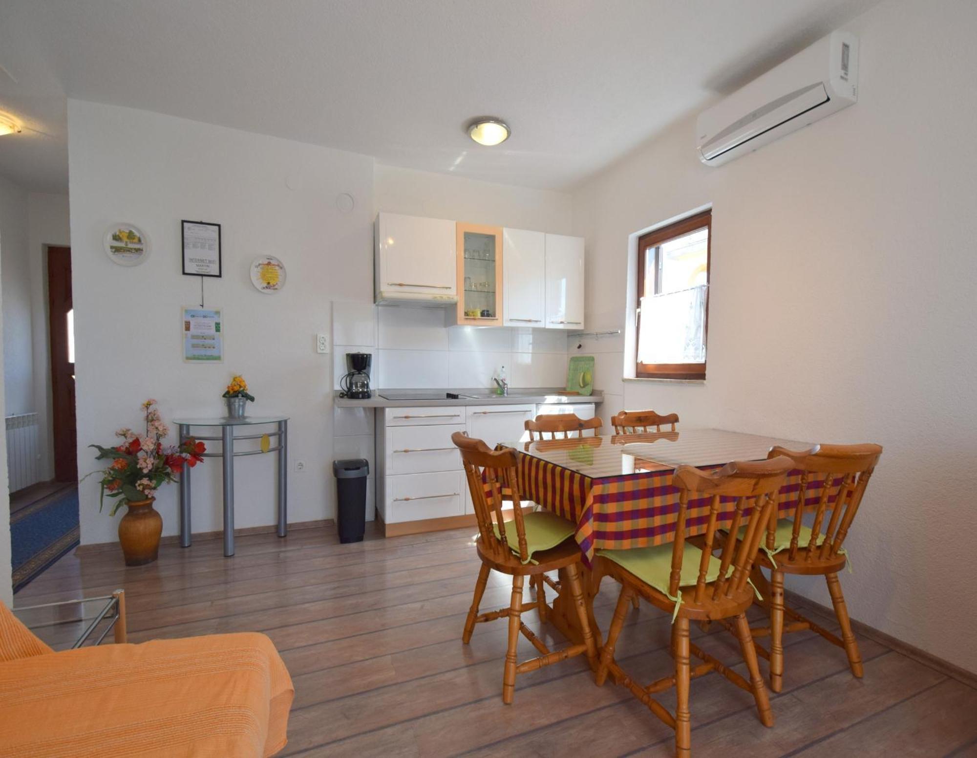 Apartments Martin มาลินสกา ภายนอก รูปภาพ